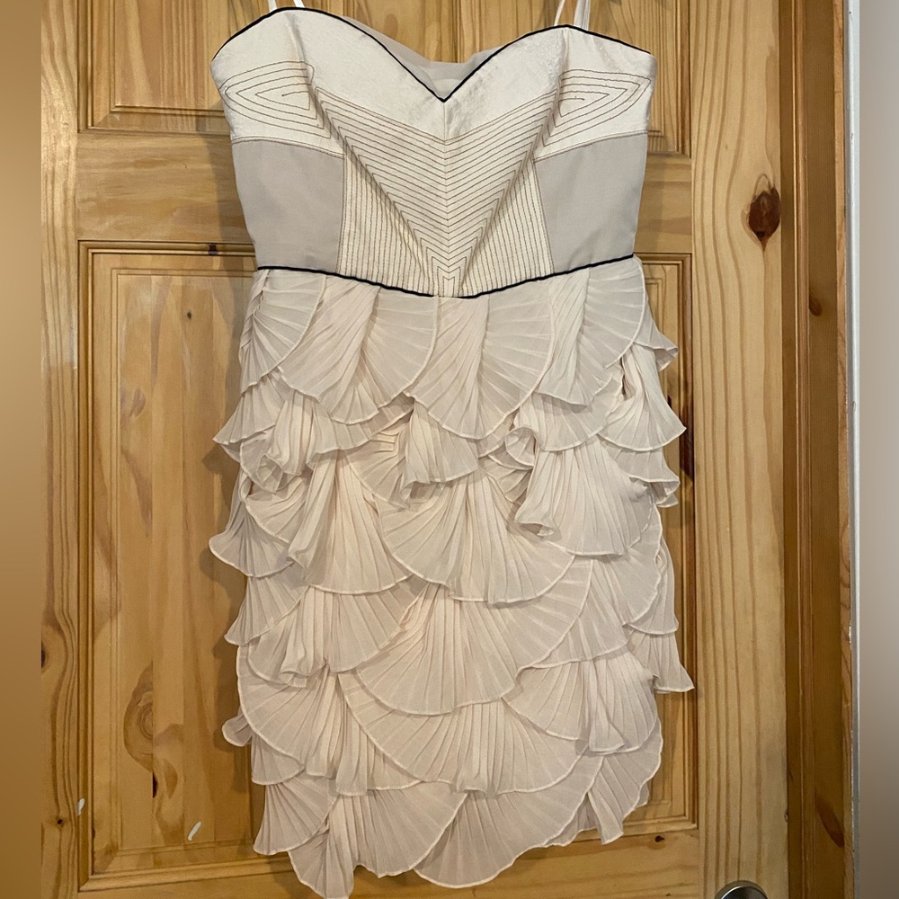 BCBGMaxAzria cocktail ruffle dress, offwhite/cream US10